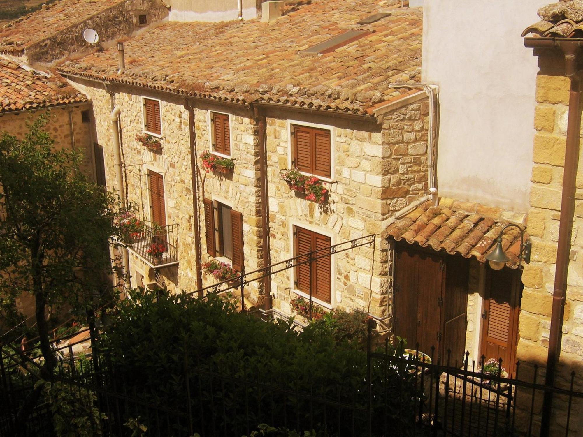 Il Castello Bed & Breakfast Petralia Sottana Exterior foto