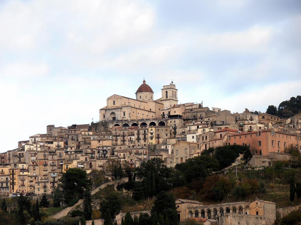 Il Castello Bed & Breakfast Petralia Sottana Exterior foto
